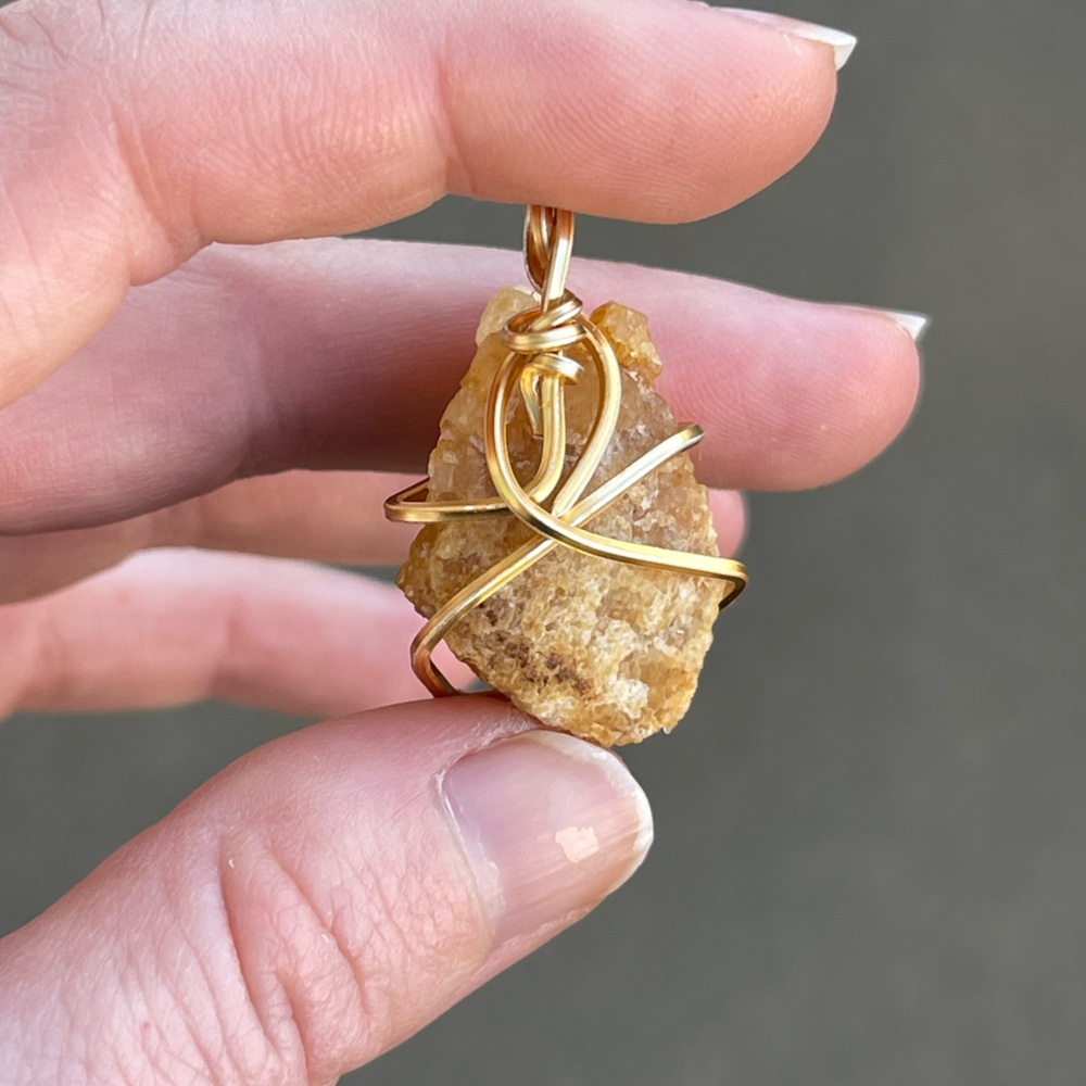 Citrine Gold Tone Wire Wrap Necklace - Picture 6 of 7